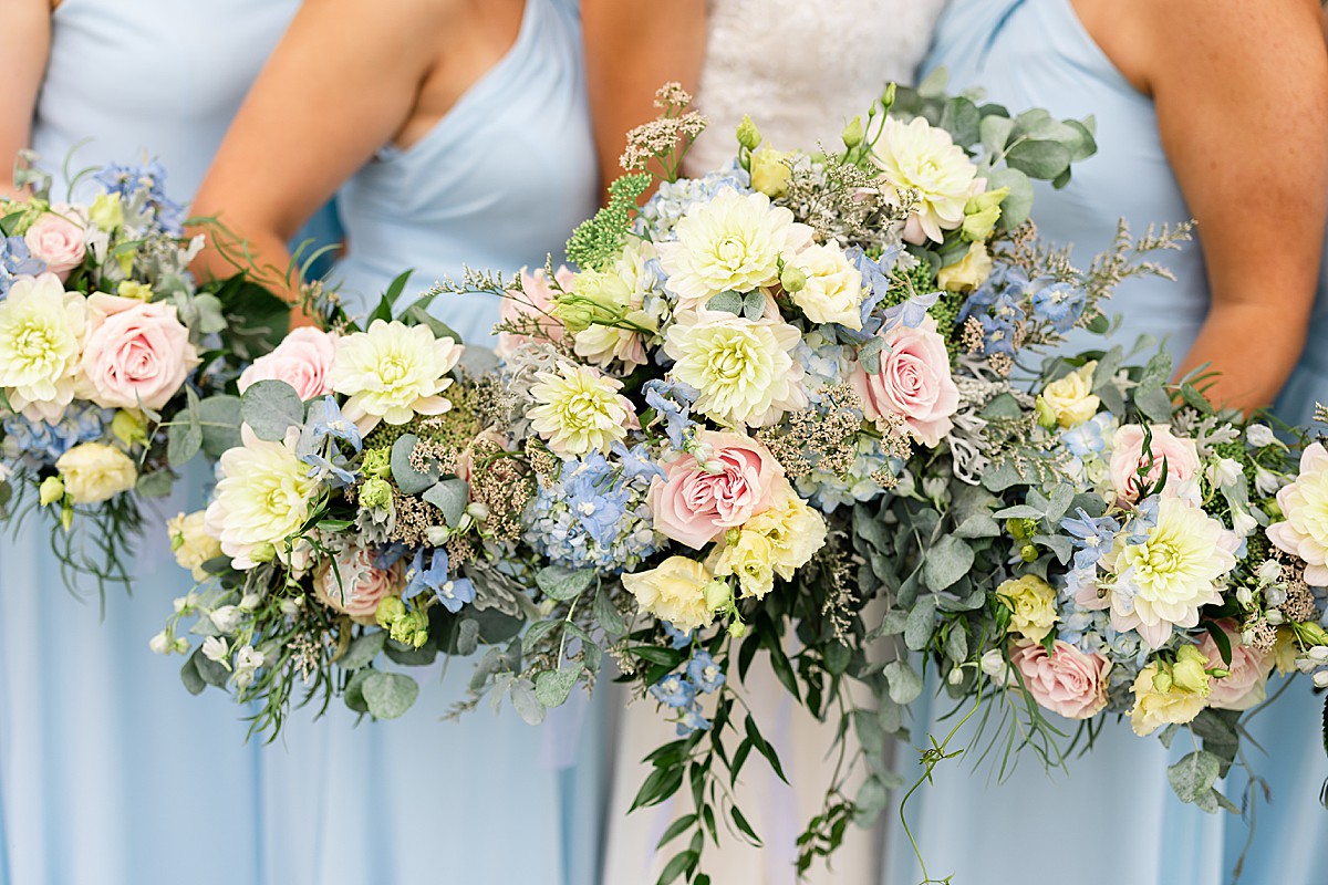 Brackett's Crossing wedding floral