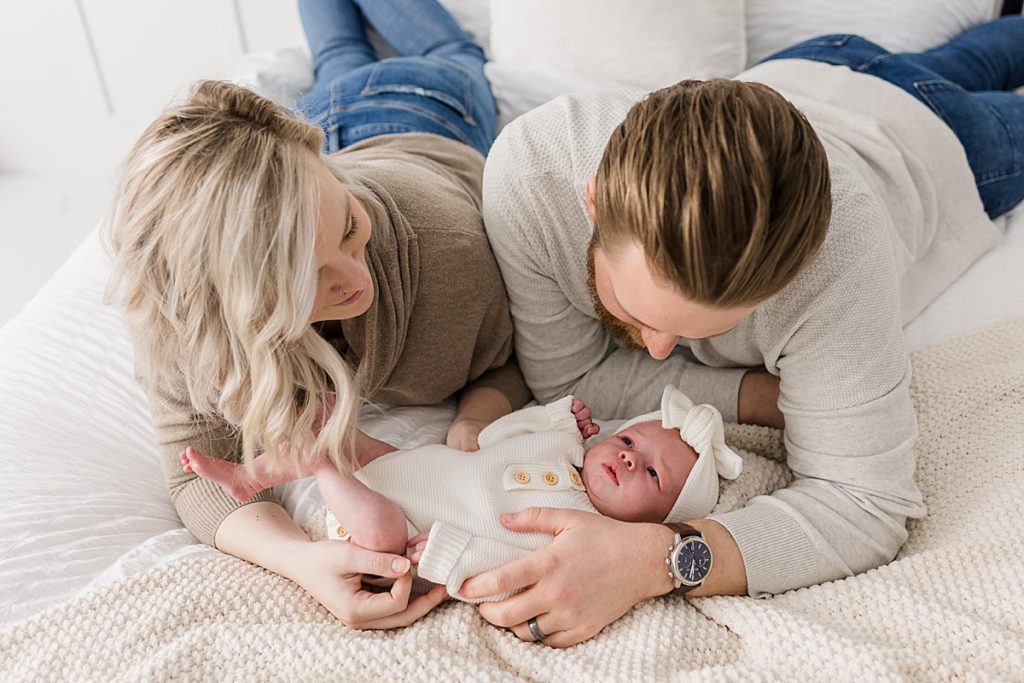 Timeless newborn photography in MN